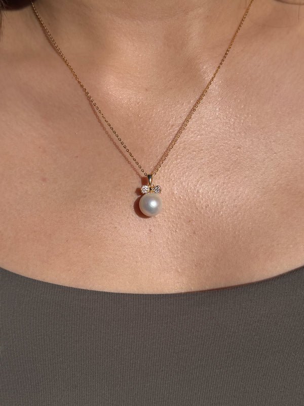 Sparkling Bow & Pearl Drop Pendant Necklace