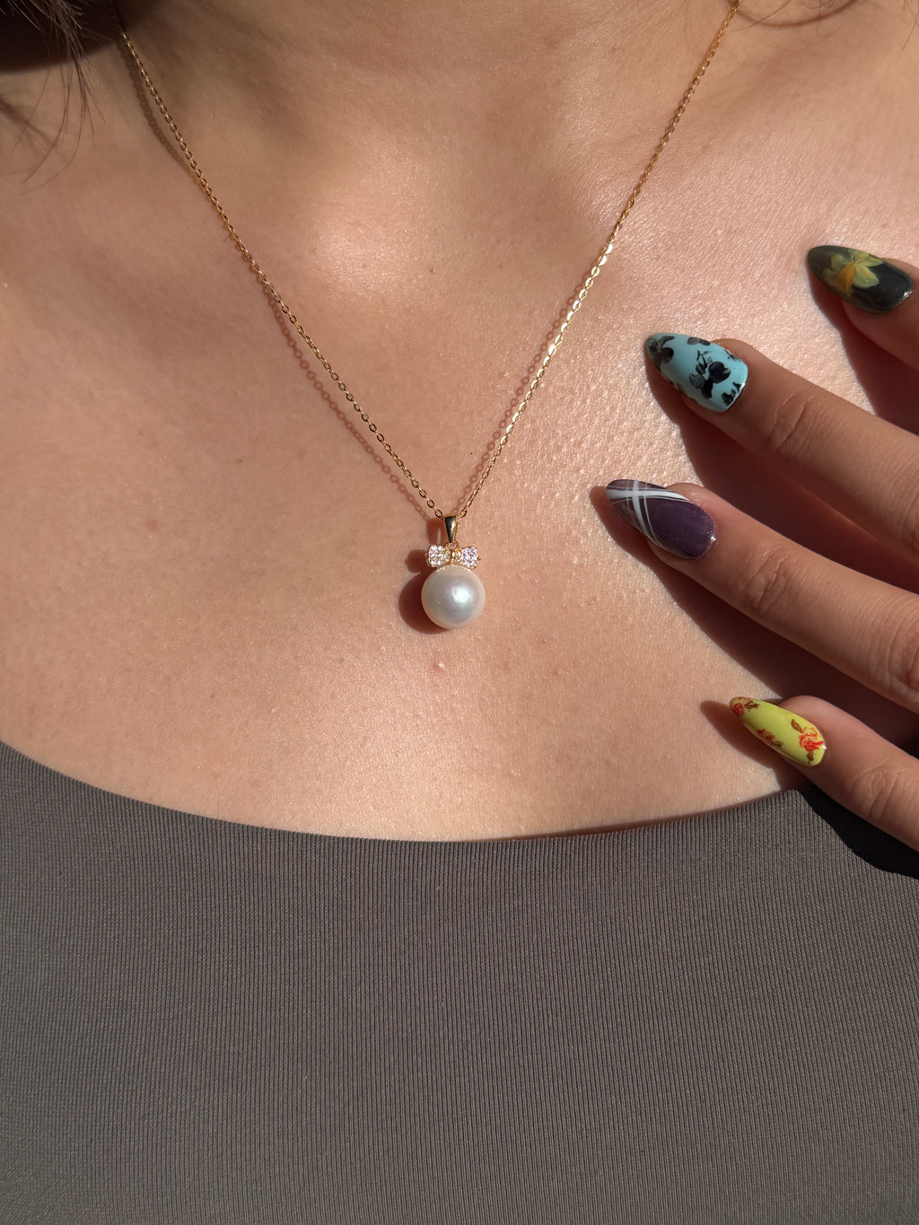 Sparkling Bow & Pearl Drop Pendant Necklace