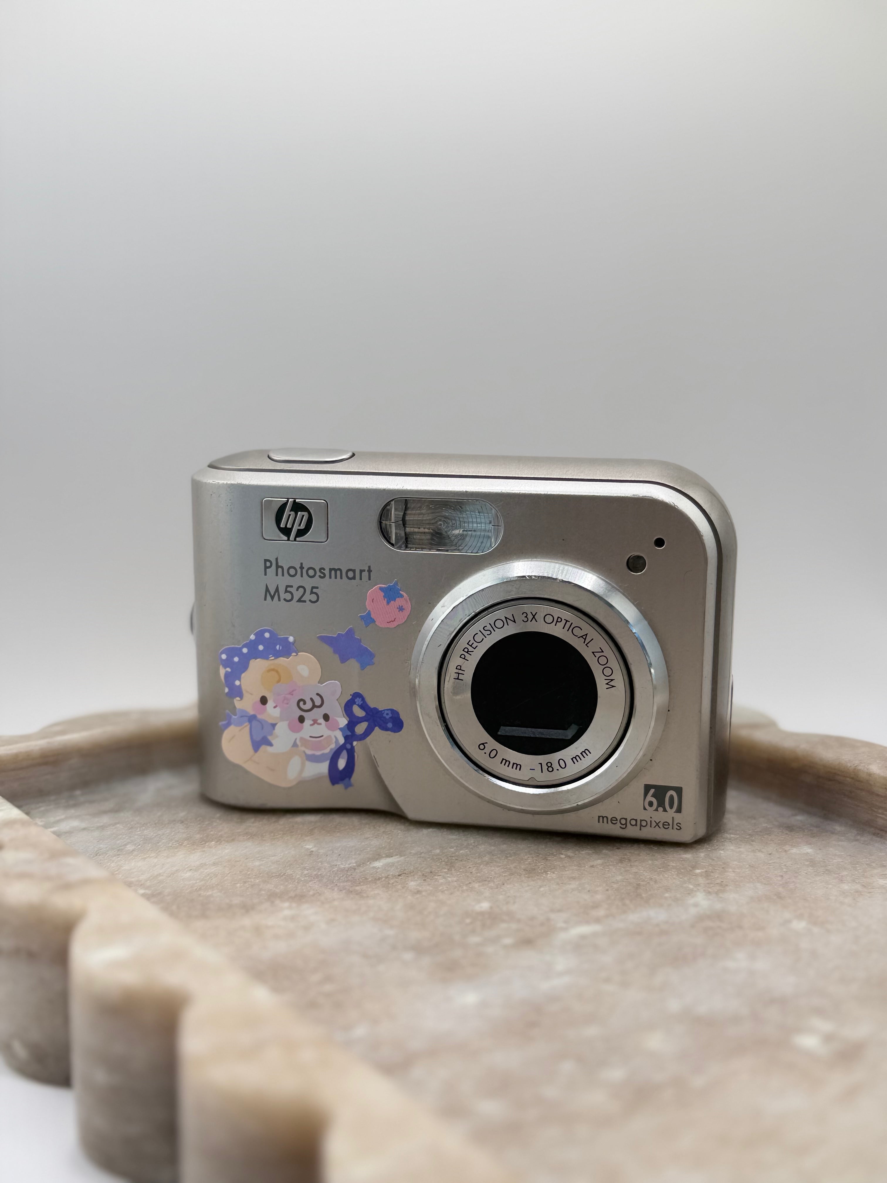 HP Photosmart M525 Digital Camera in Sliver