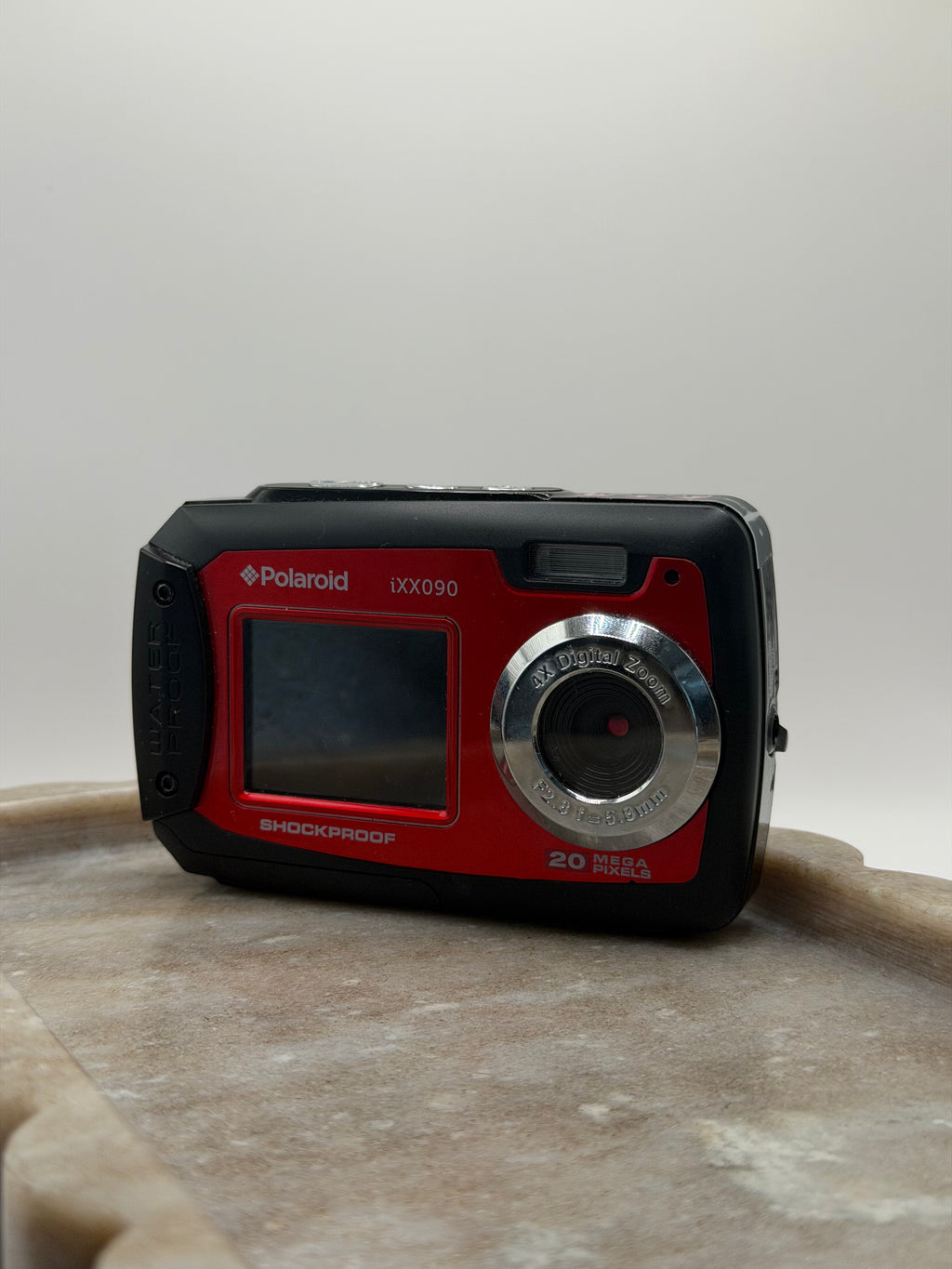 Polaroid iXX090 Digital Camera in Red