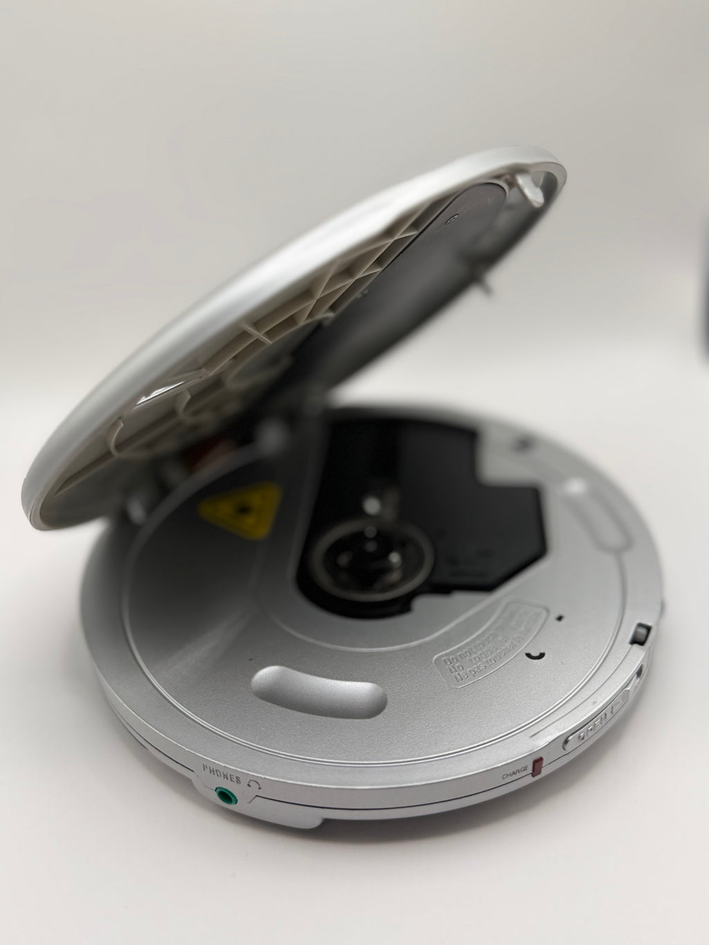 Aistar Portable compact disc Player Walkman in Sliver