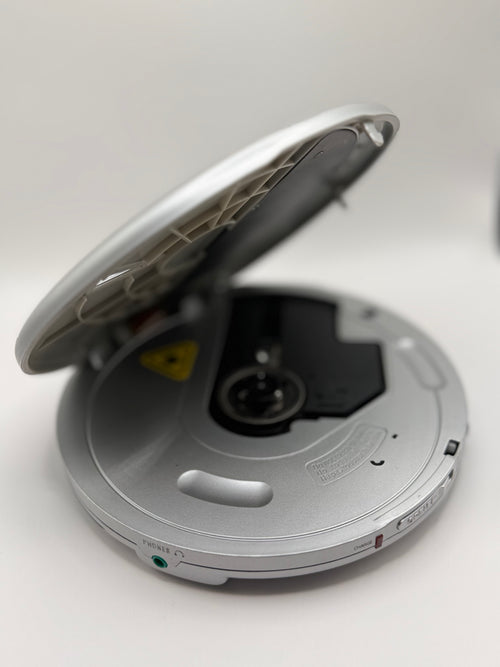 Aistar Portable compact disc Player Walkman in Sliver